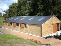 5 Unit Barn with front Walkway. 4 x loose boxes and a tack room. 